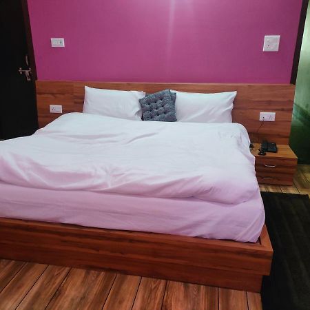 Hotel Rishabh And Banquet Hall Pithoragarh Bagian luar foto
